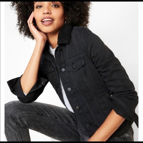 Old Navy Black Sherpa Denim Jacket - Picture 2 of 4